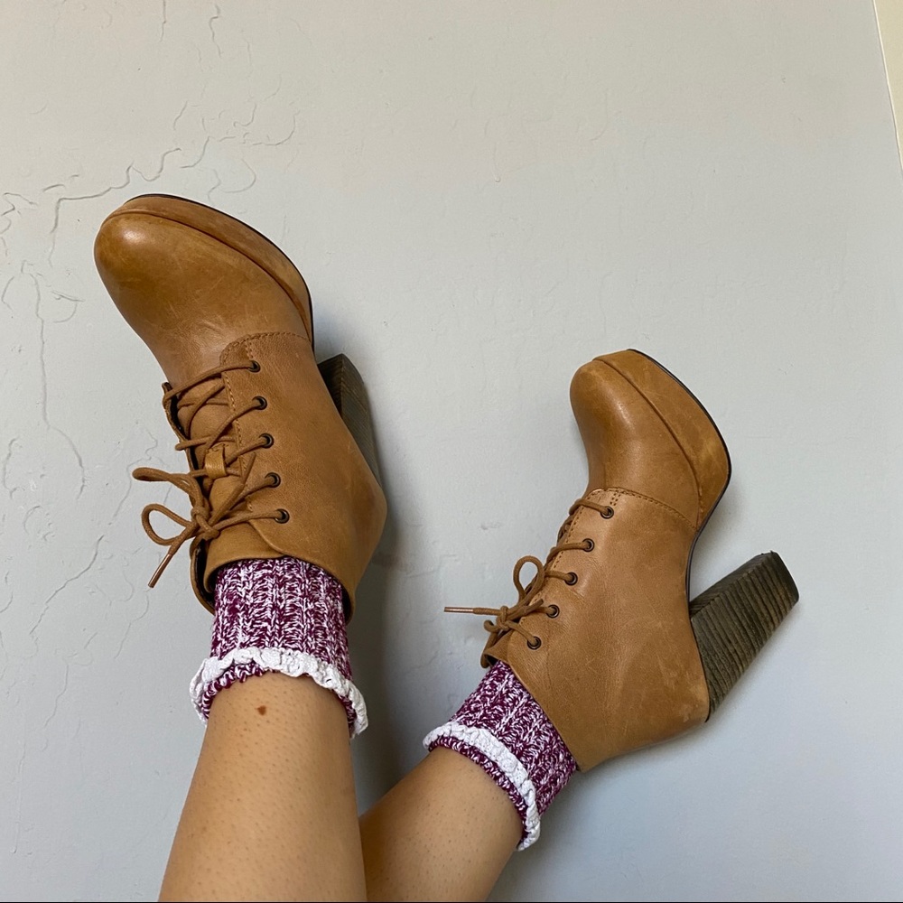 Steven Madden brown booties